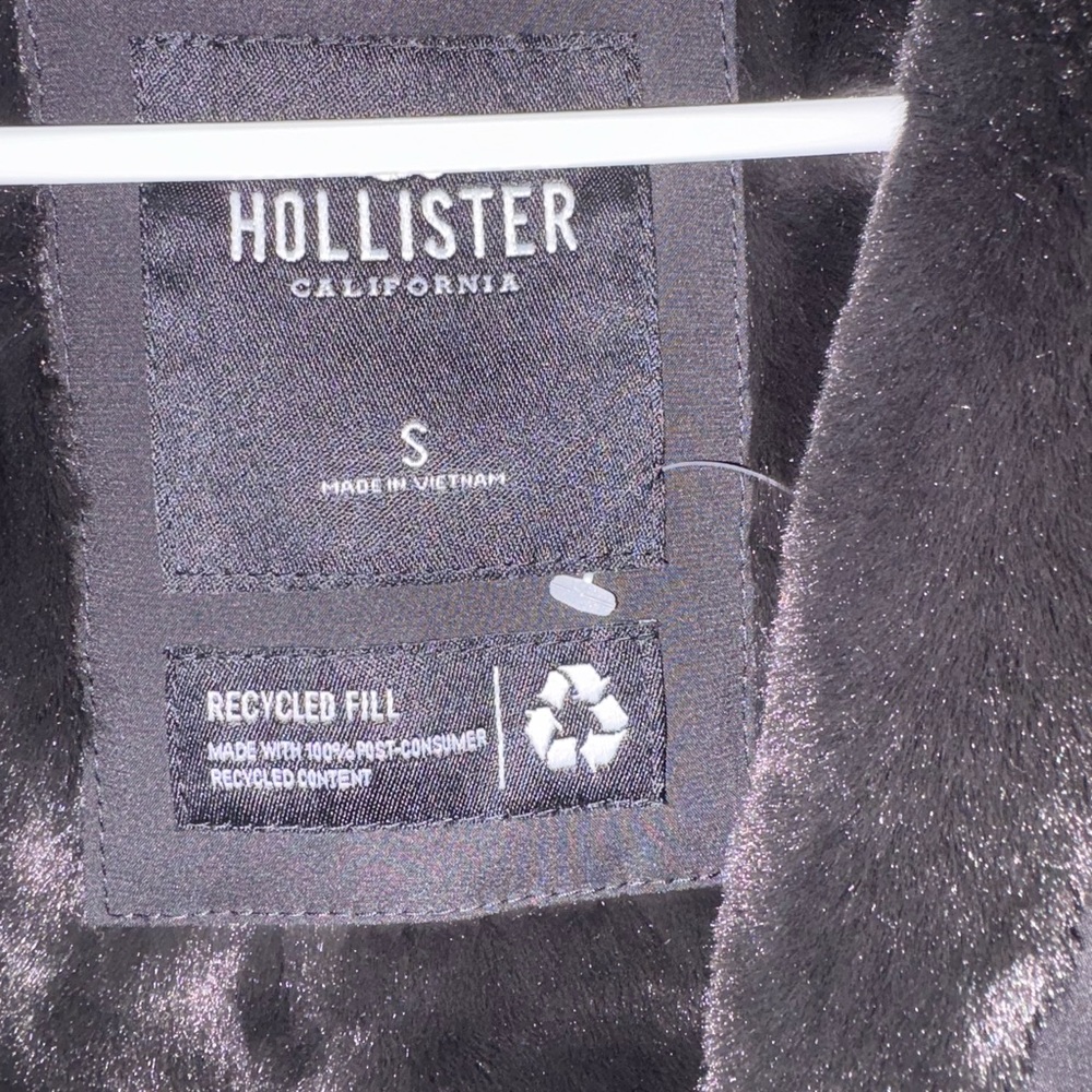 *Black Jacket - Picture 2 of 5